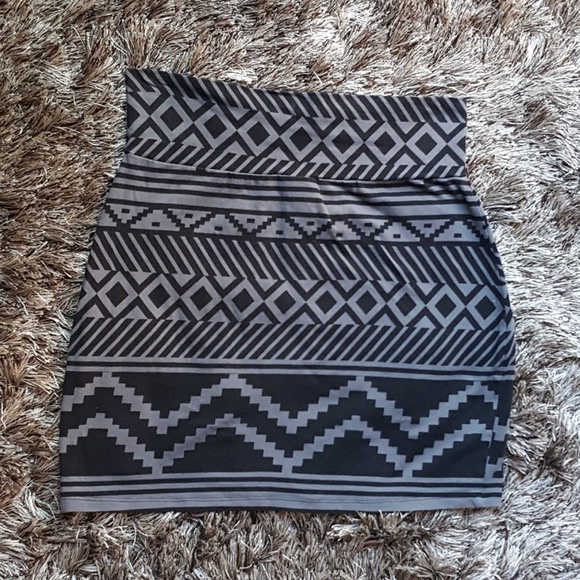 PINK Victoria's Secret Dresses & Skirts - Black and grey tribal mini skirt PINK Victoria's Secret Dresses & Skirts - Black and grey tribal mini skirt